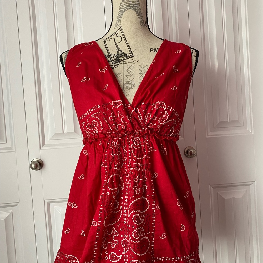 Red Sleeveless Dress